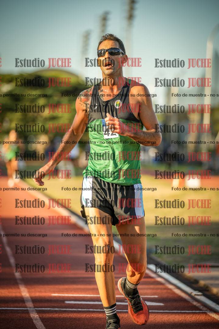 Fotos de los 3000 m llanos de varones