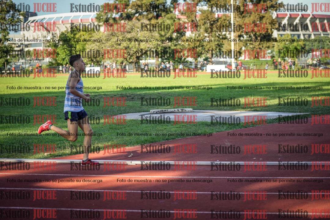 Fotos de los 1500 m llanos de varones