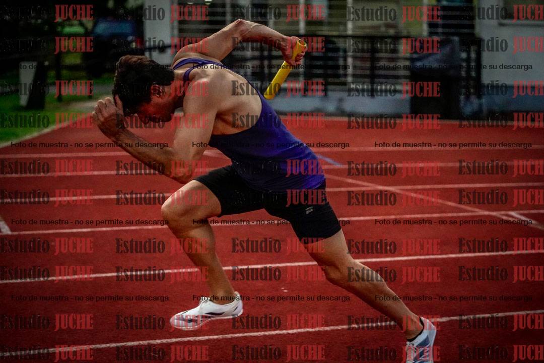 Fotos de las postas 4x100 m de varones