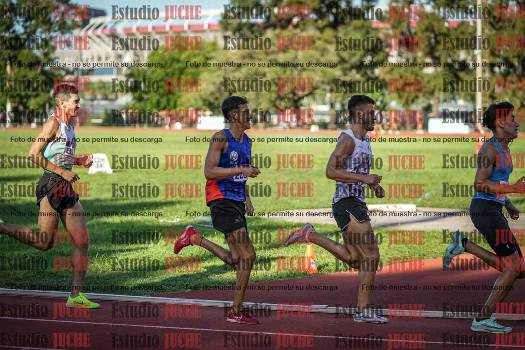 Fotos de los 1500 m llanos de varones