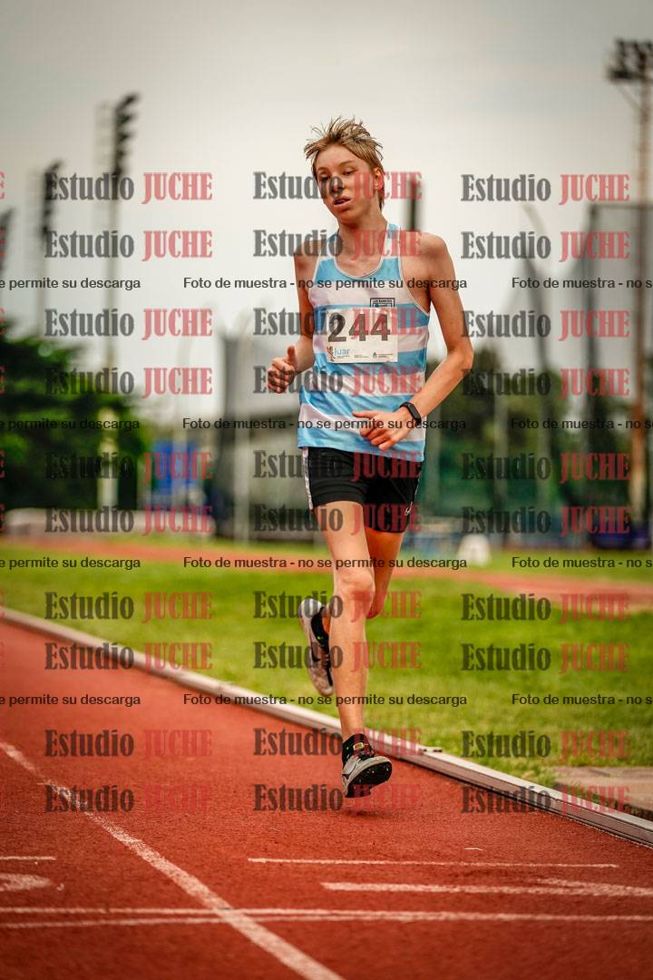 Fotos de los 2400 m de varones