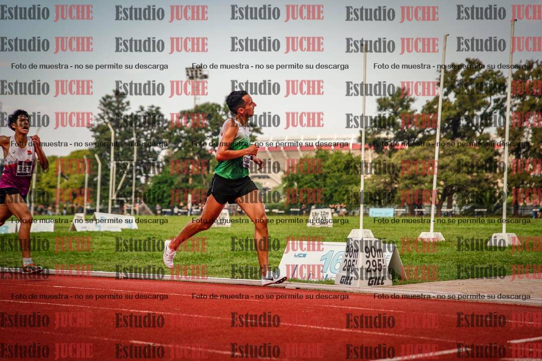 Fotos de los 3000 m llanos de varones