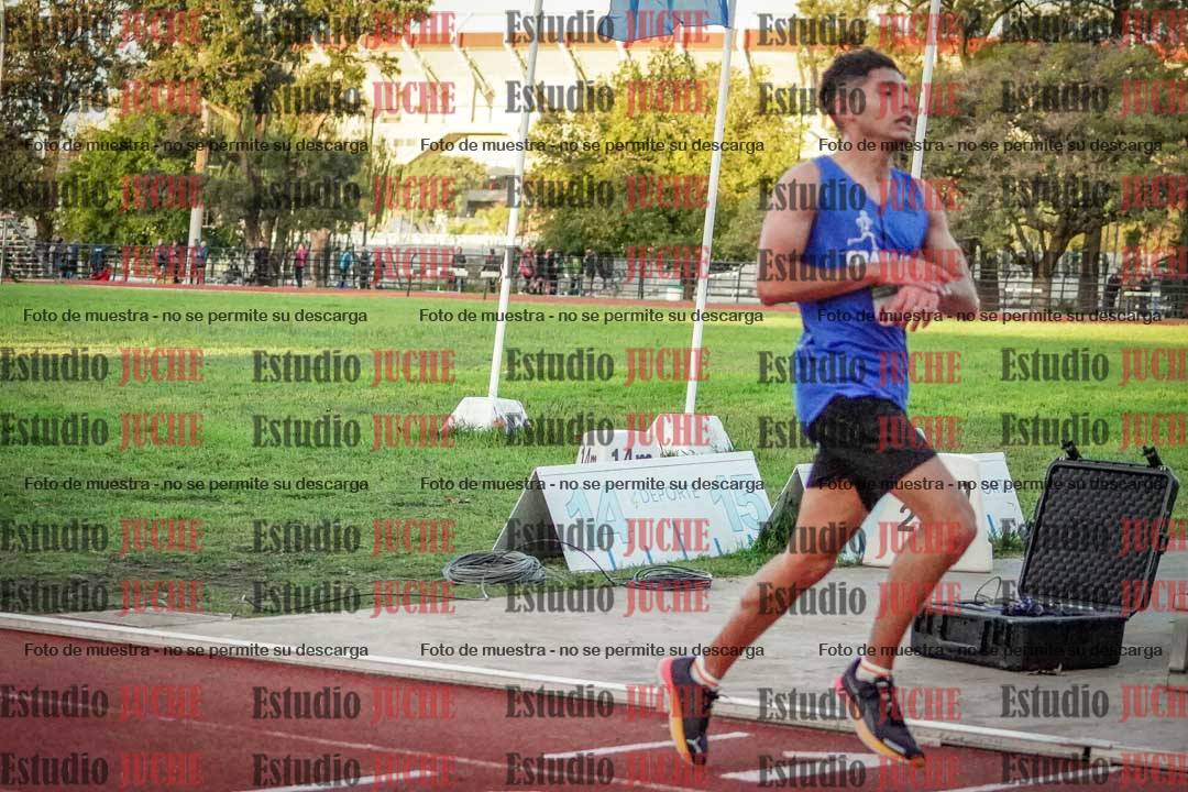 Fotos de los 3000 m llanos de varones