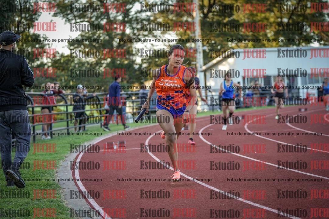 Fotos de las Postas 5x80 m de mujeres