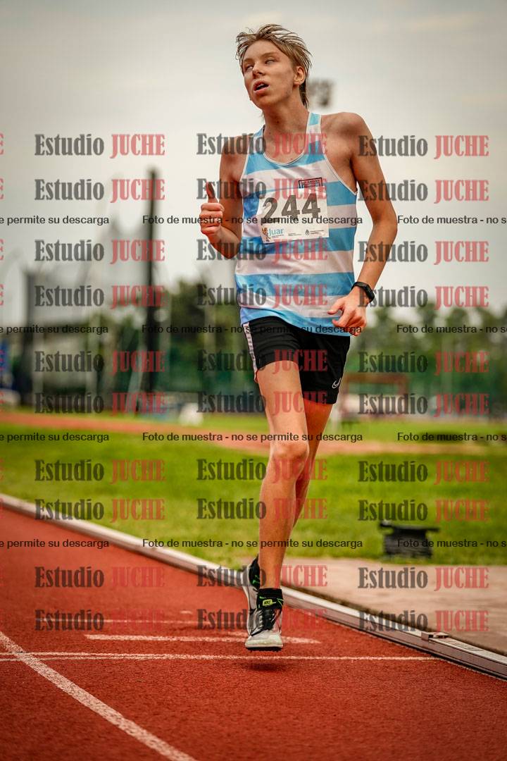 Fotos de los 2400 m de varones