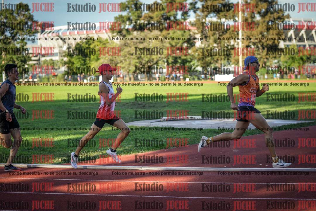 Fotos de los 1500 m llanos de varones