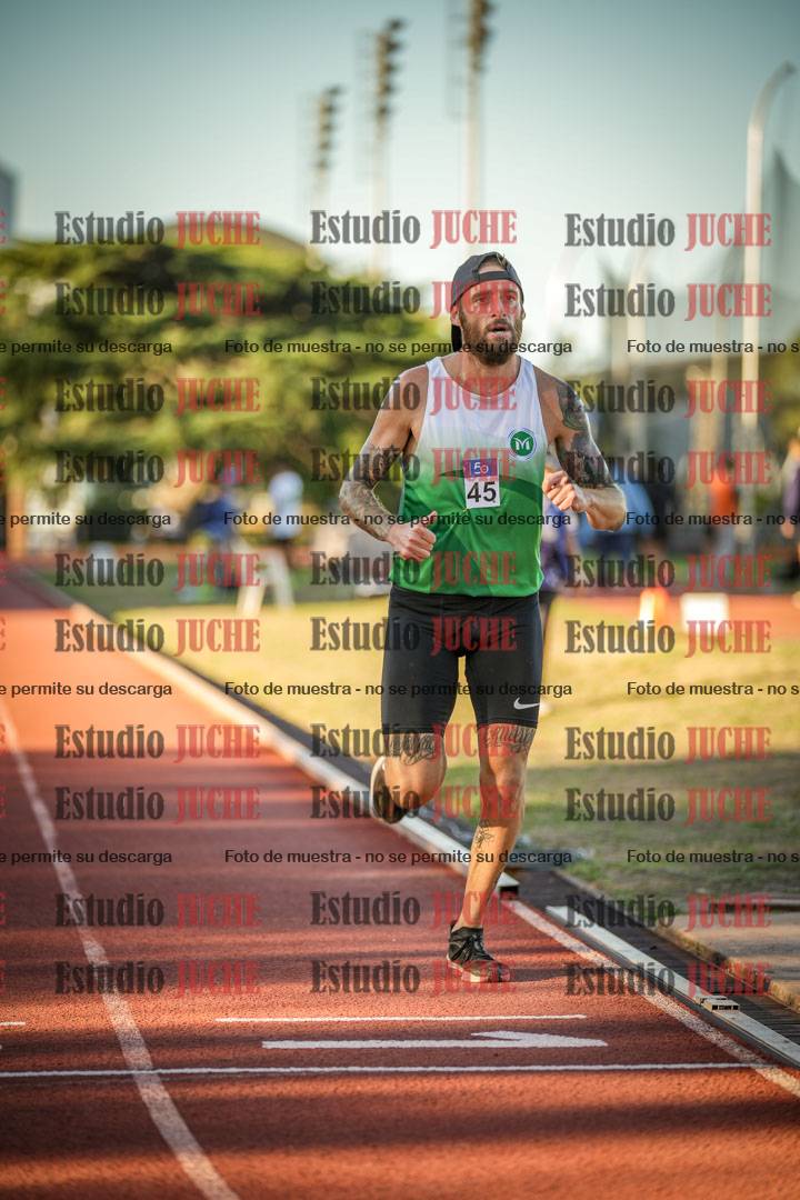 Fotos de los 3000 m llanos de varones