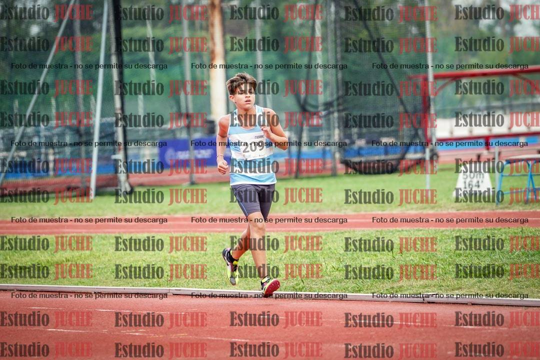 Fotos de los 2400 m de varones