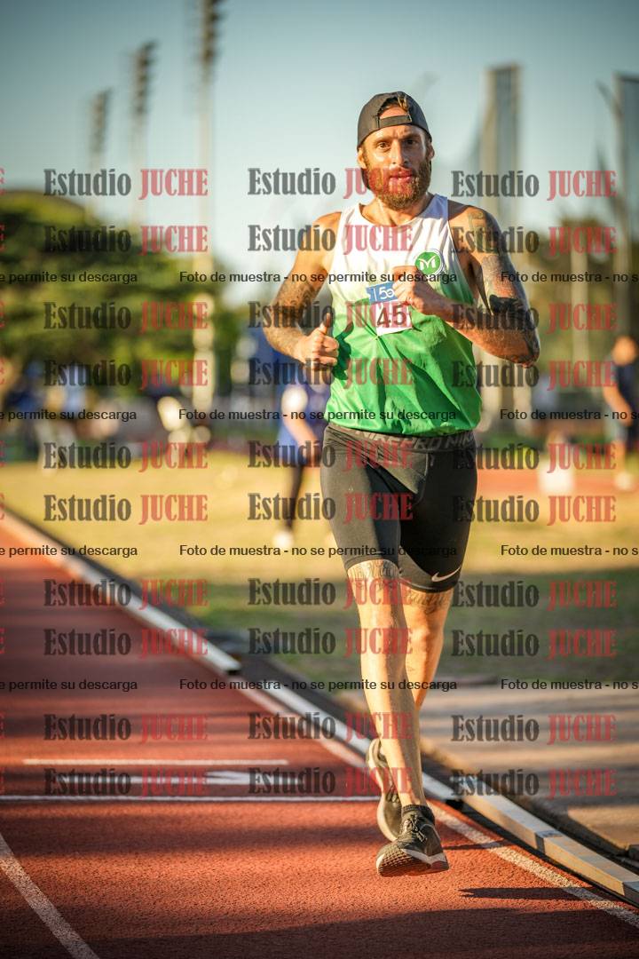 Fotos de los 3000 m llanos de varones