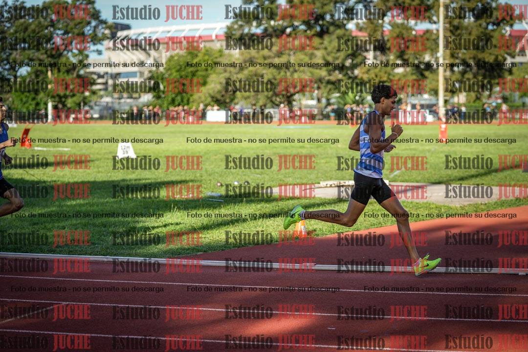 Fotos de los 1500 m llanos de varones