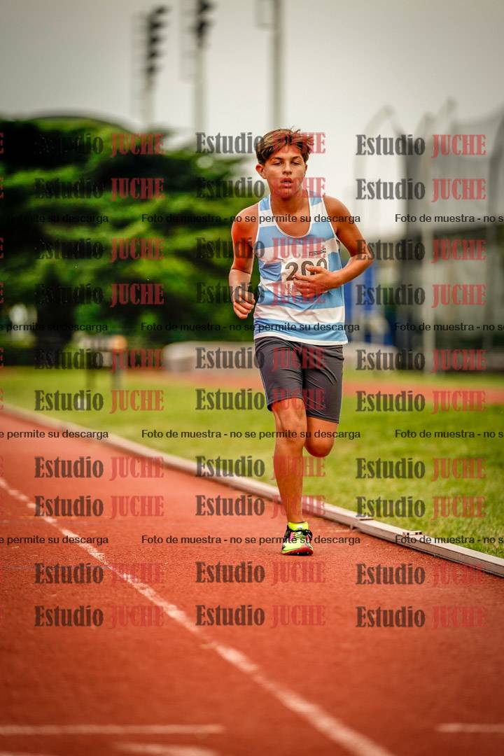 Fotos de los 2400 m de varones