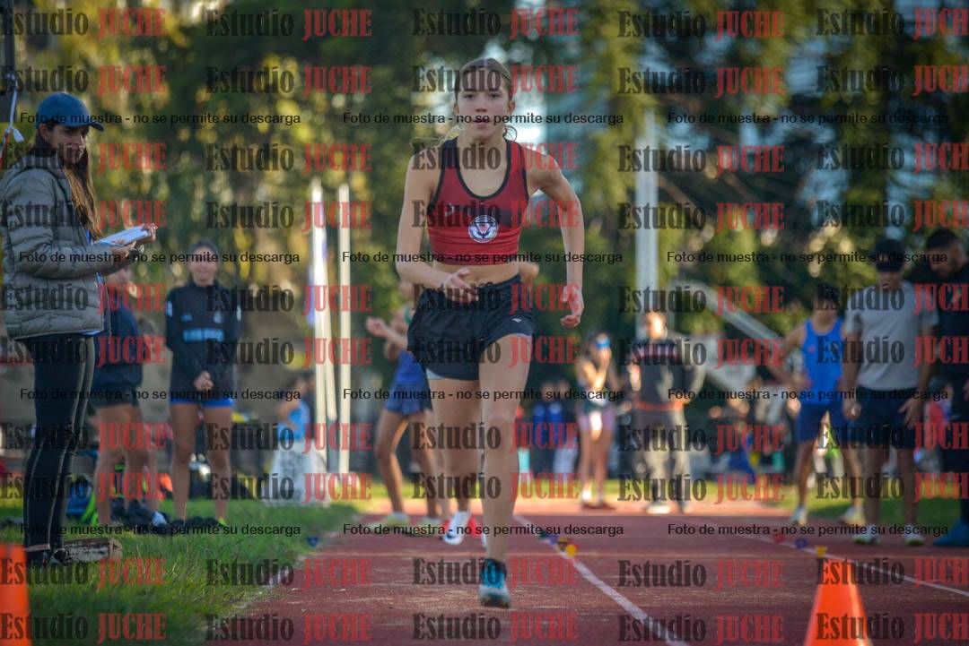 Fotos del salto en largo - mujeres U16
