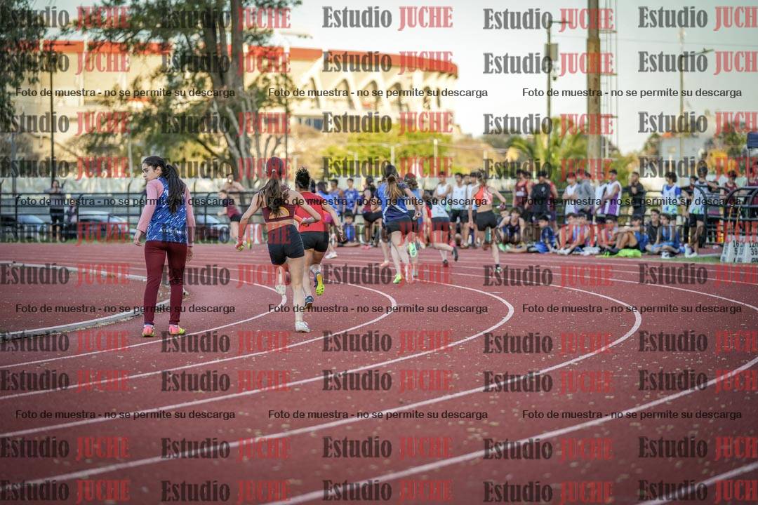 Fotos de las Postas 5x80 m de mujeres