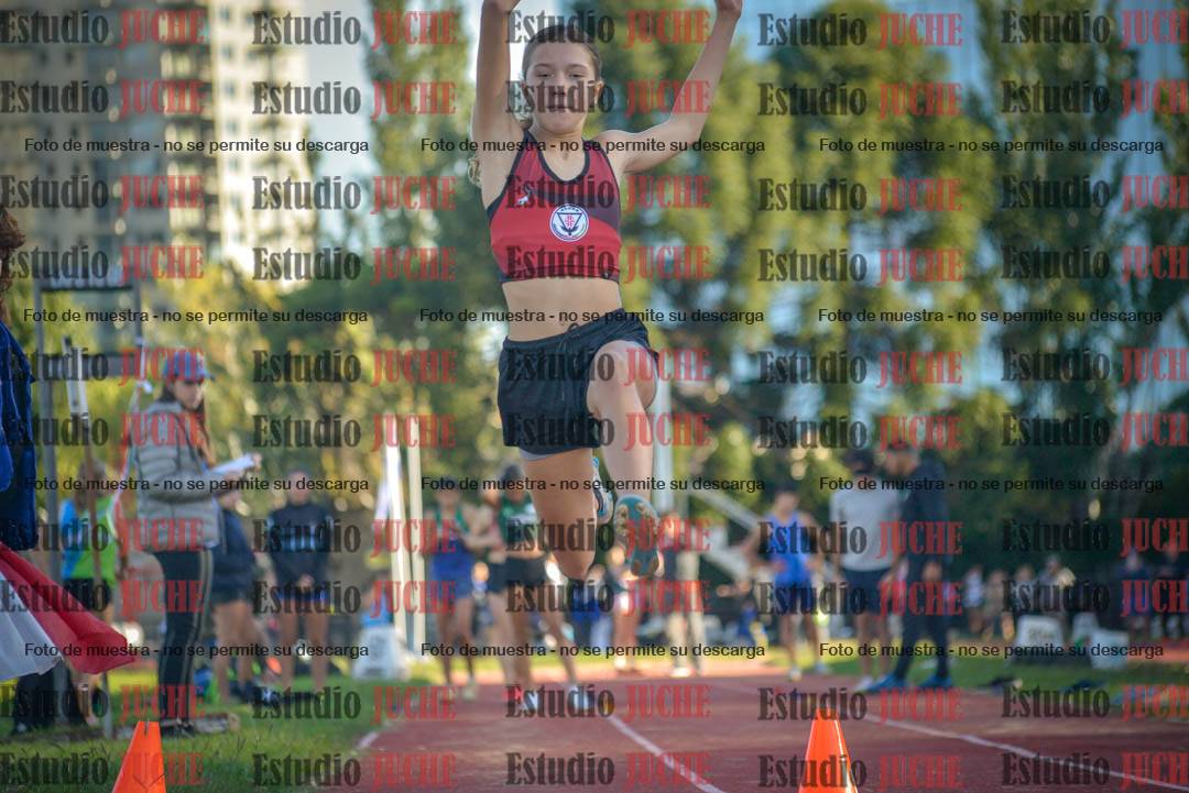 Fotos del salto en largo - mujeres U16