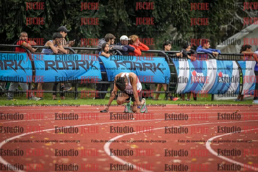Fotos de las postas 4x400 m llanos de varones
