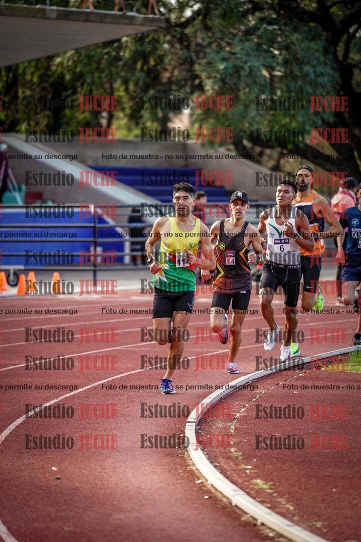 Fotos de los 3000 m llanos de varones