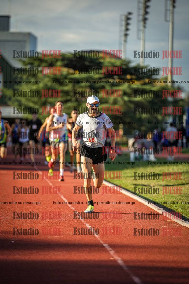 Fotos de los 1500 m llanos de varones