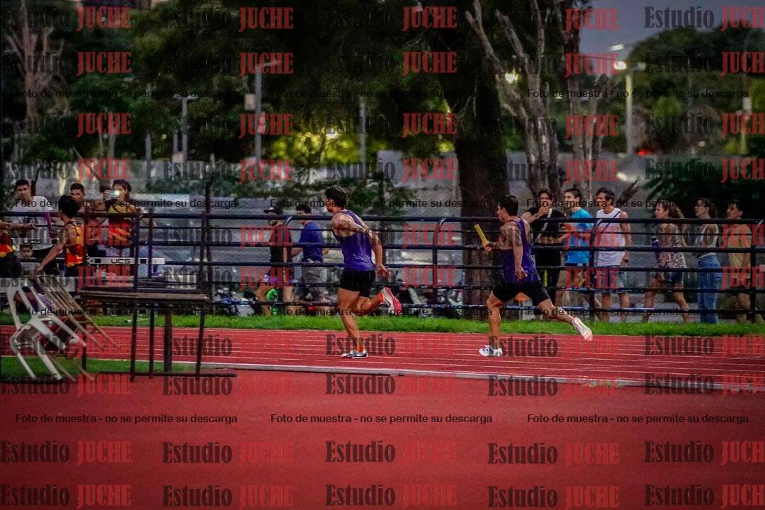 Fotos de las postas 4x100 m de varones