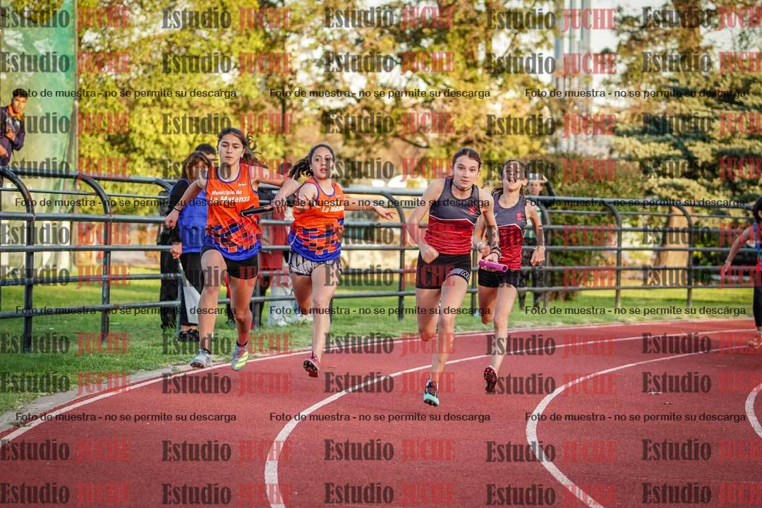 Fotos de las Postas 5x80 m de mujeres