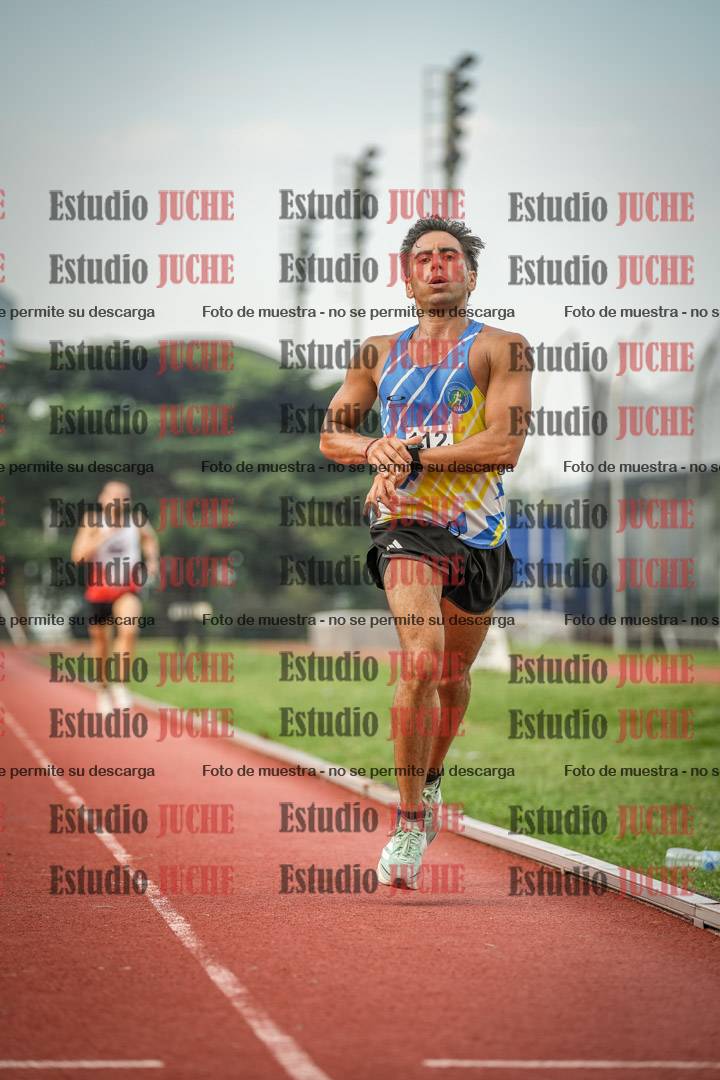 Fotos de los 3000 m llanos de varones