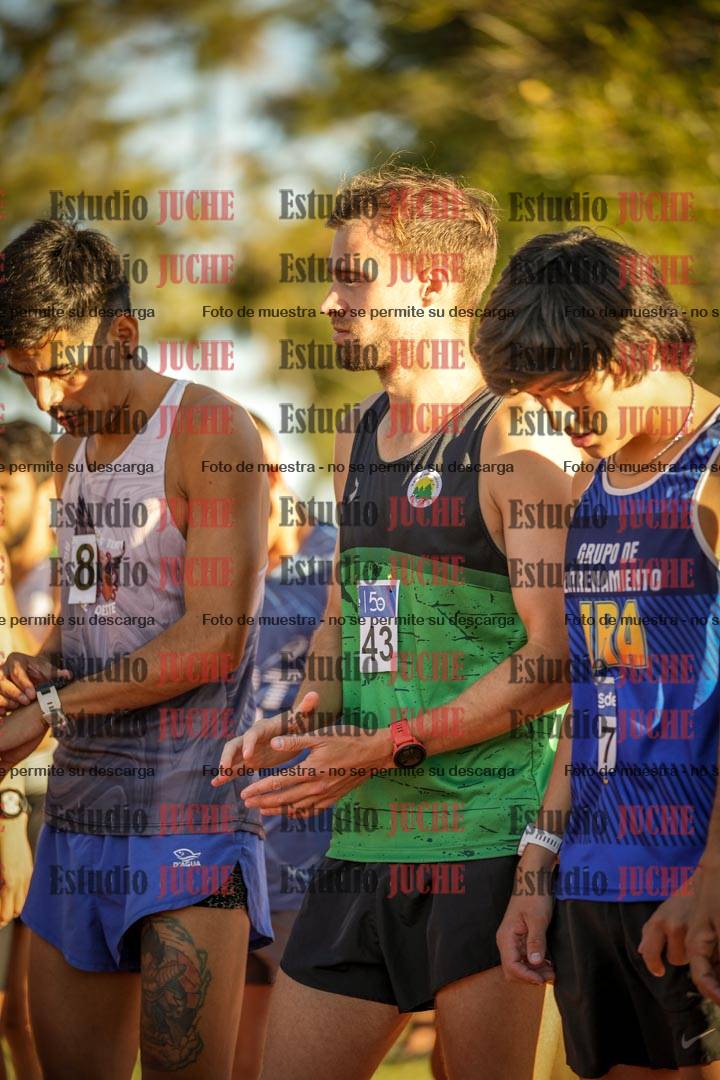 Fotos de los 3000 m llanos de varones
