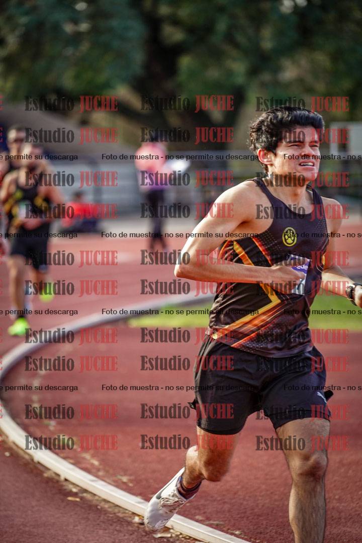 Fotos de los 3000 m llanos de varones