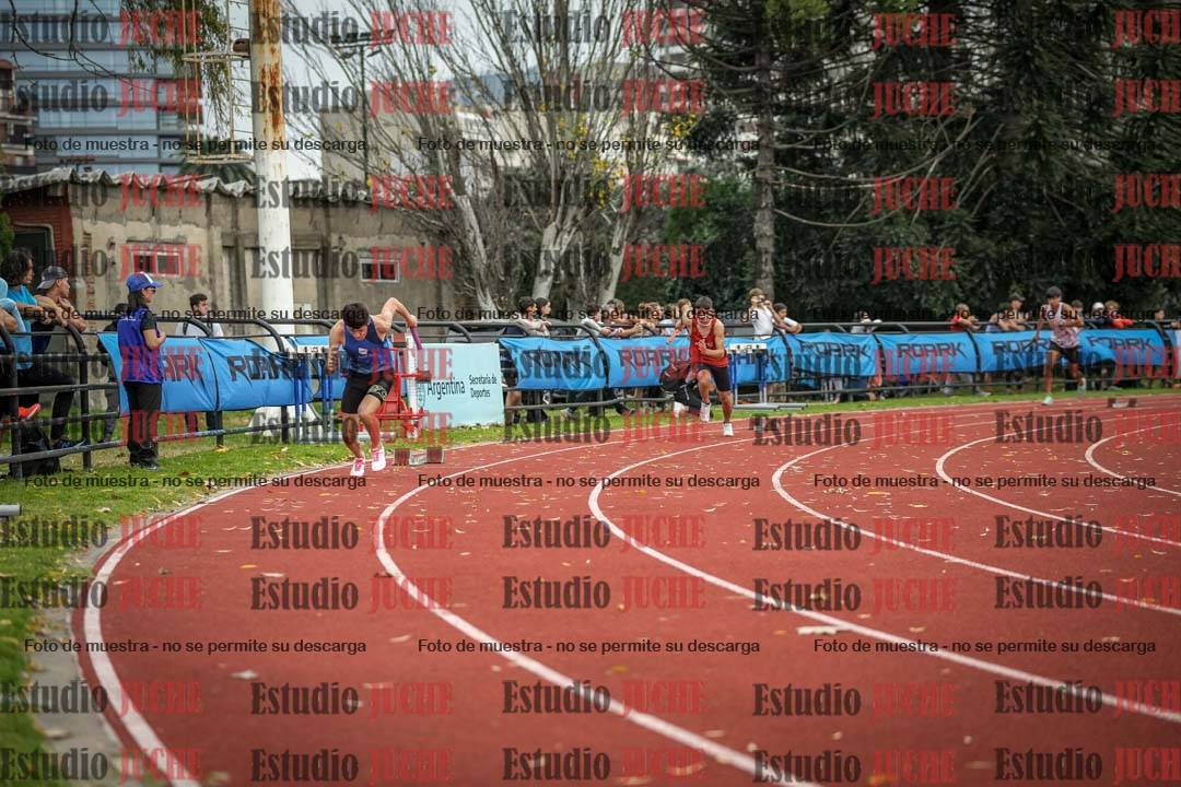 Fotos de las postas 4x400 m llanos de varones