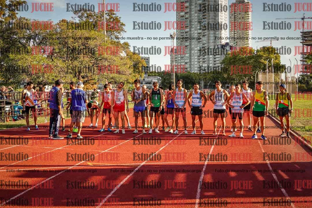 Fotos de los 3000 m llanos de varones