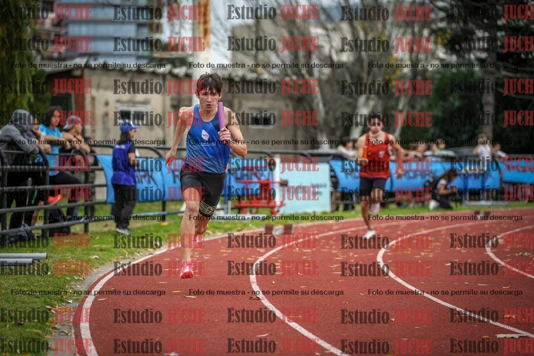Fotos de las postas 4x400 m llanos de varones