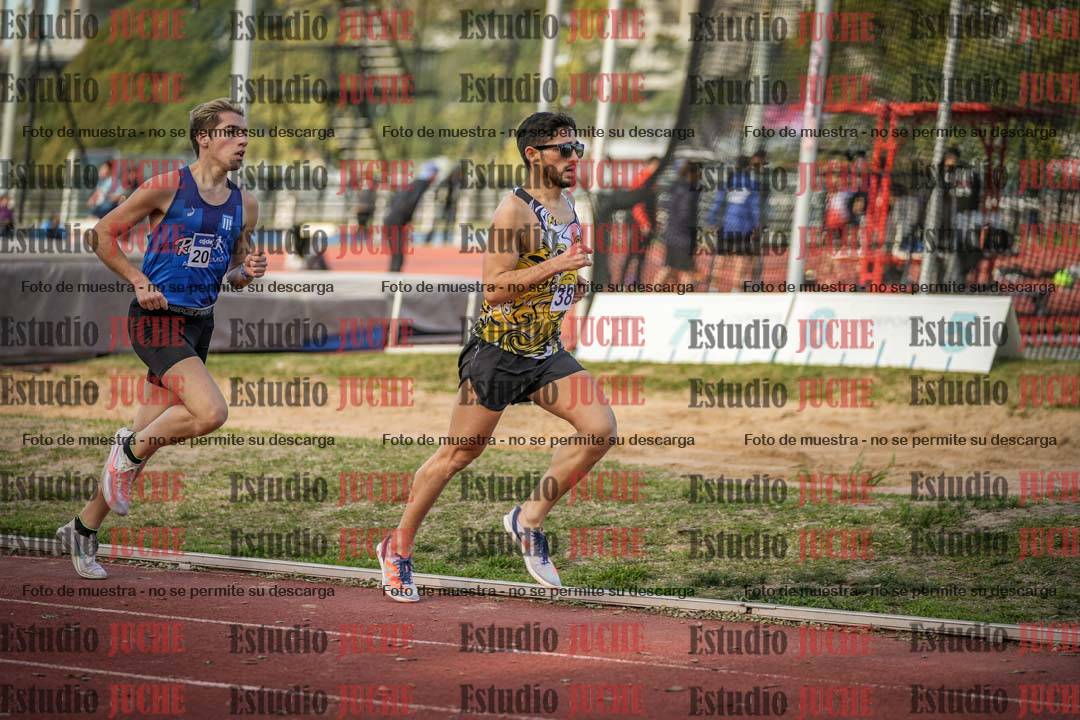 Fotos de los 3000 m llanos de varones