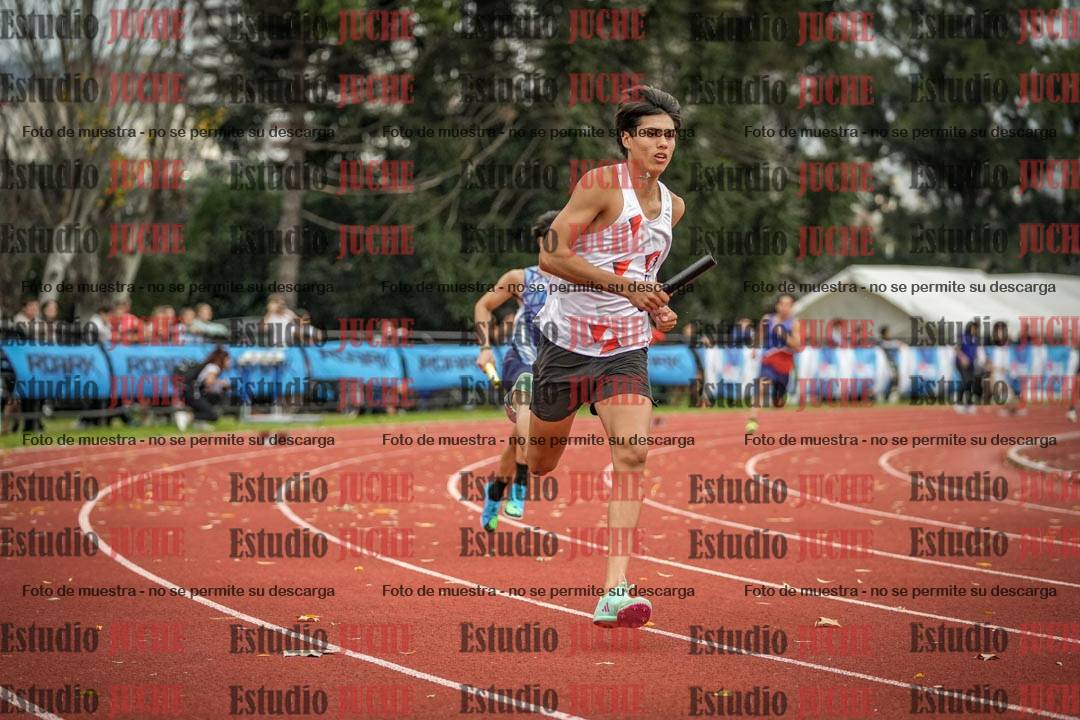 Fotos de las postas 4x400 m llanos de varones