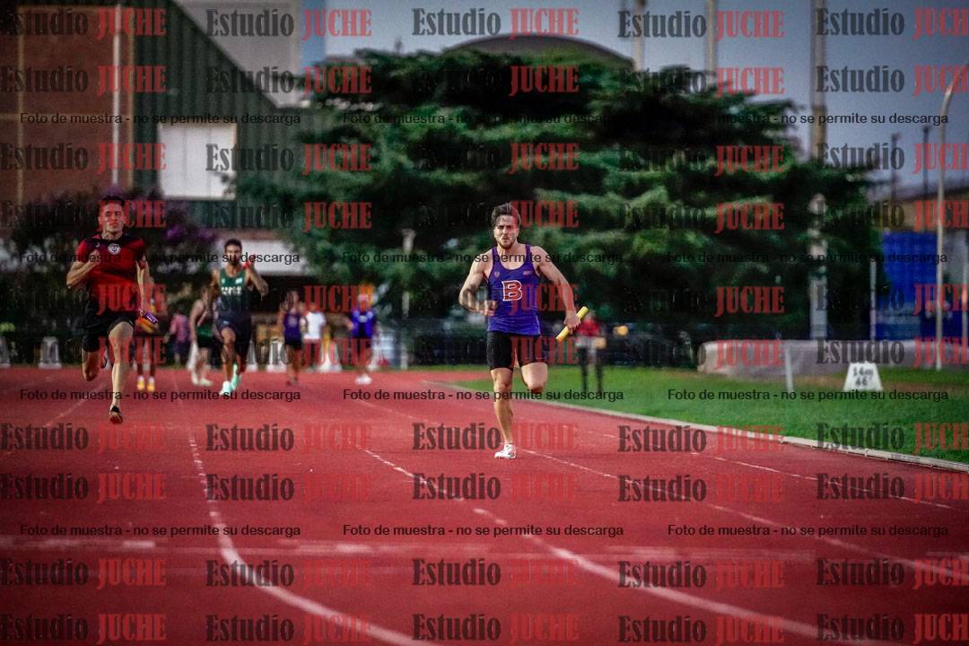Fotos de las postas 4x100 m de varones