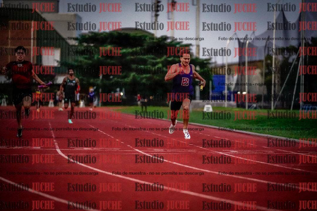 Fotos de las postas 4x100 m de varones