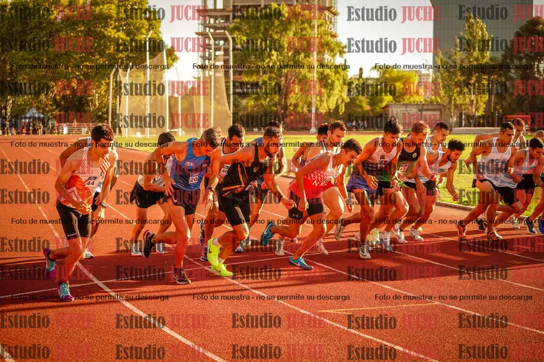 Fotos de los 3000 m llanos de varones