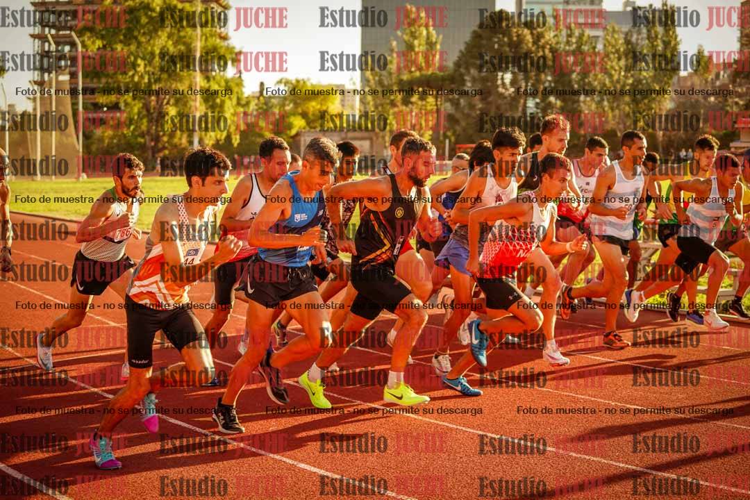 Fotos de los 3000 m llanos de varones