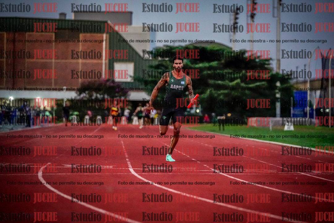 Fotos de las postas 4x100 m de varones