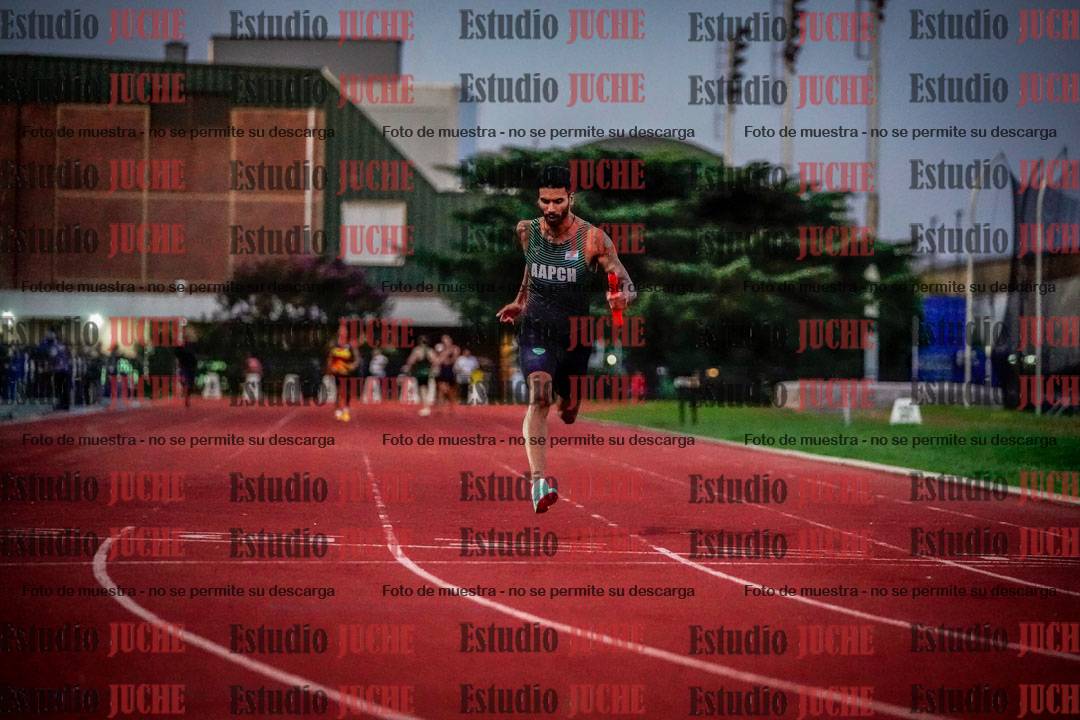 Fotos de las postas 4x100 m de varones