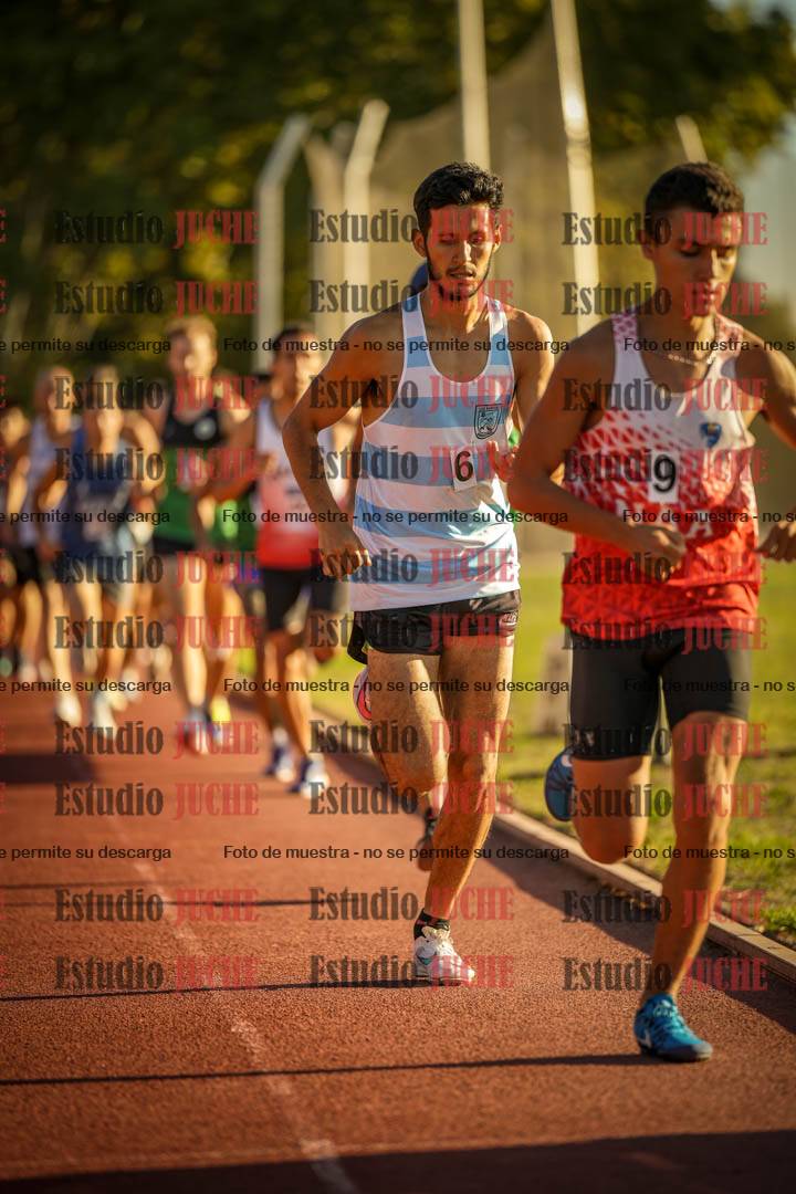 Fotos de los 3000 m llanos de varones