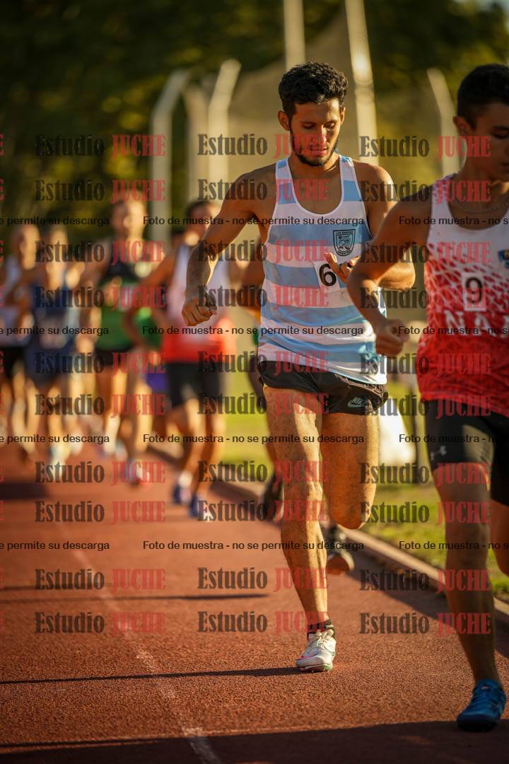 Fotos de los 3000 m llanos de varones