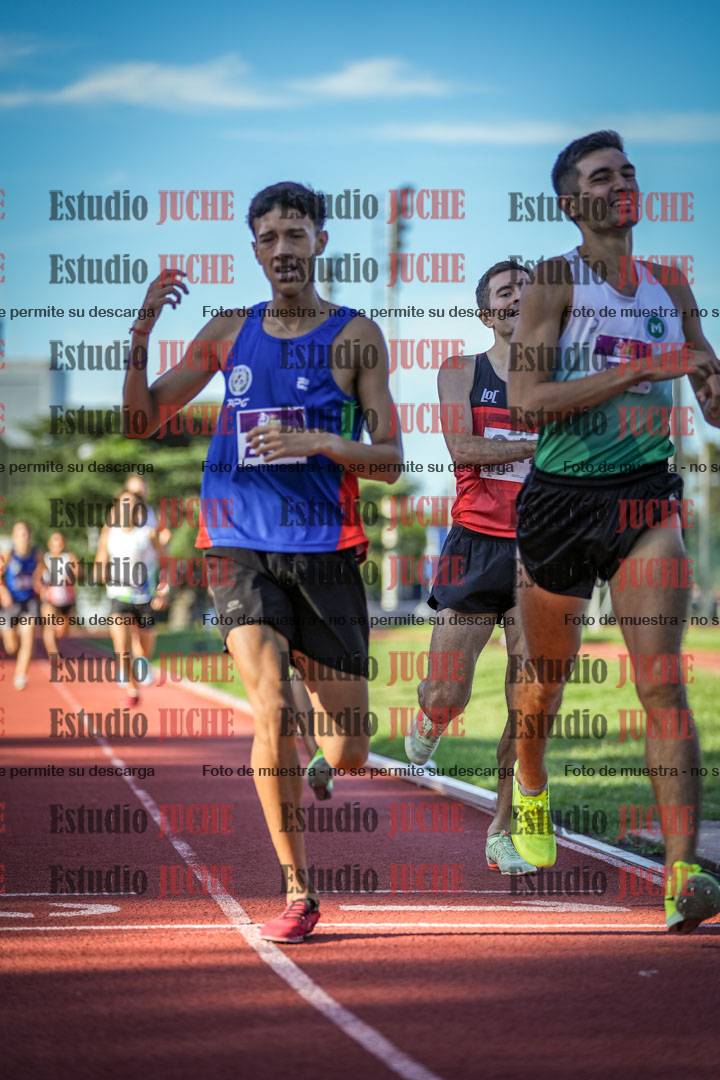 Fotos de los 1500 m llanos de varones