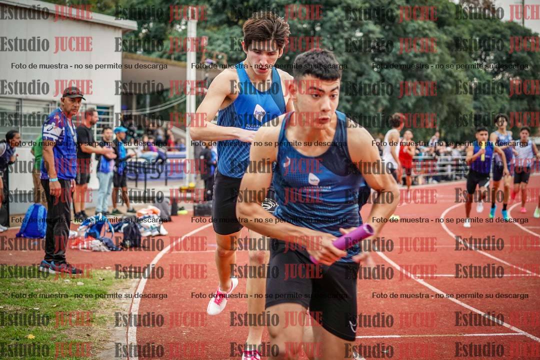 Fotos de las postas 4x400 m llanos de varones