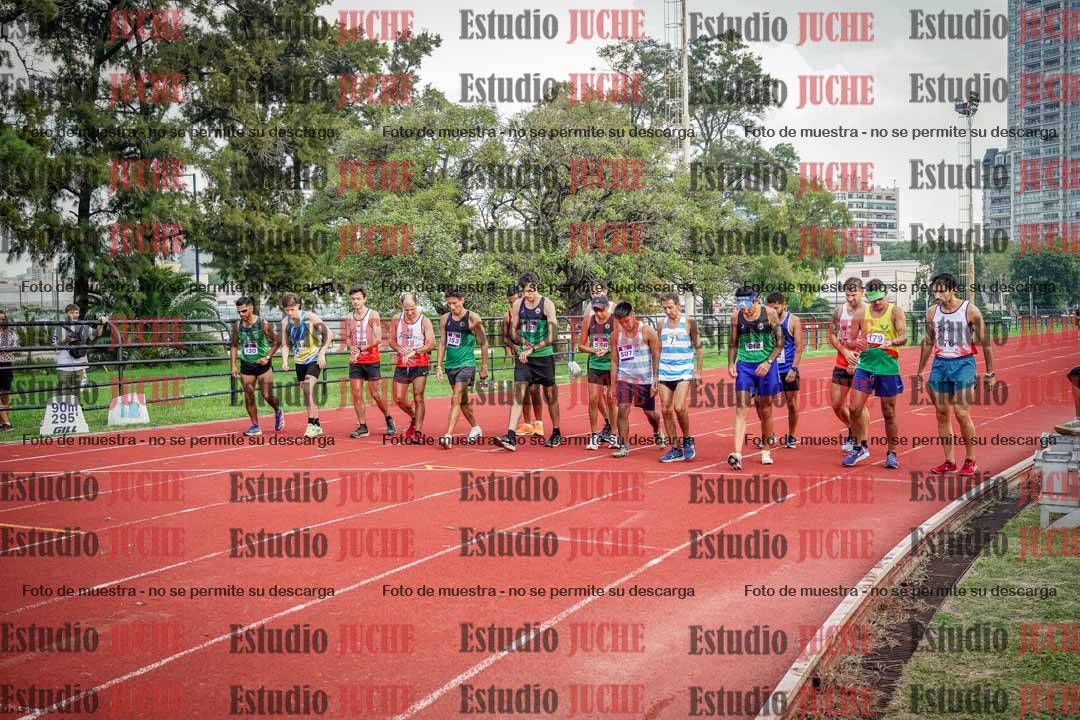 Fotos de los 3000 m llanos de varones