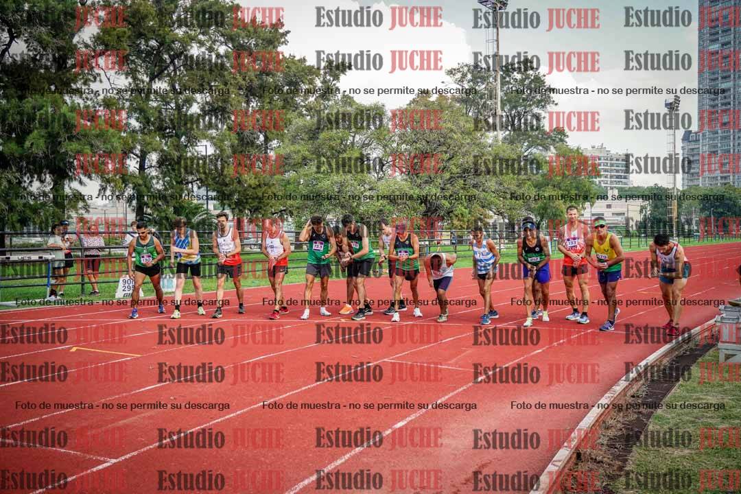 Fotos de los 3000 m llanos de varones