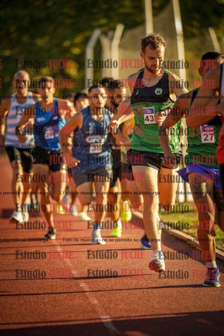Fotos de los 3000 m llanos de varones