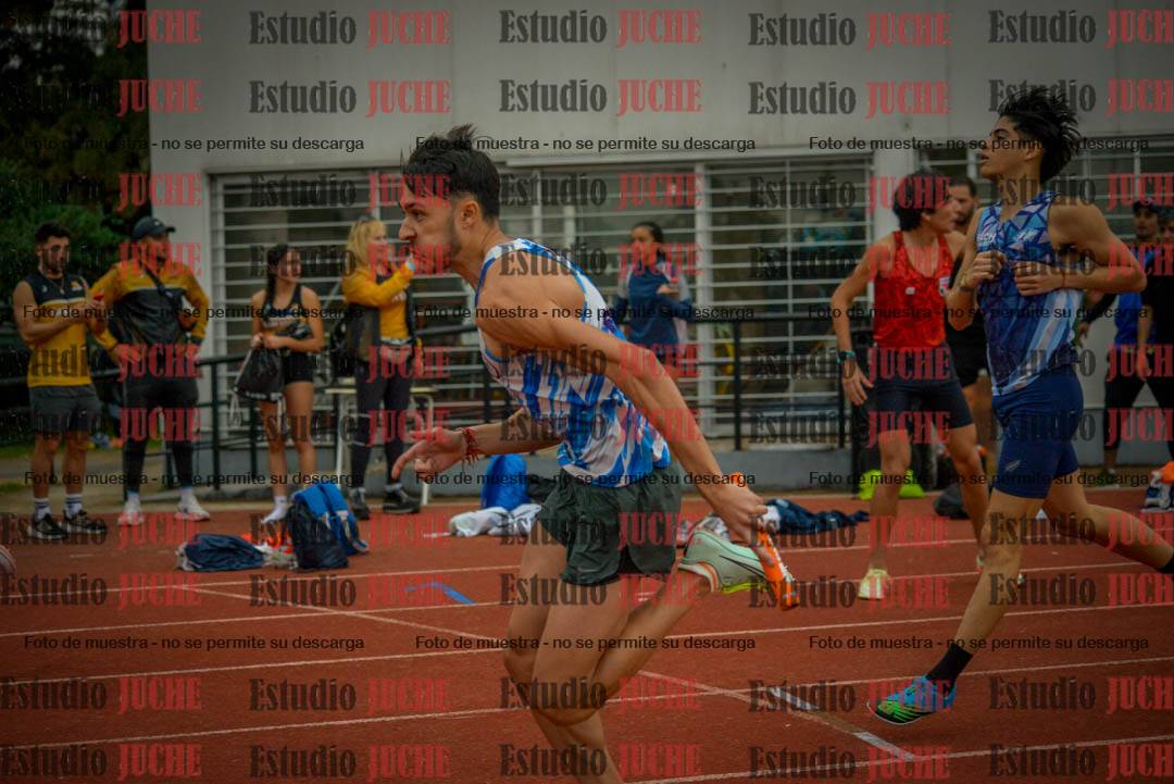 Fotos de las postas 4x400 m llanos de varones
