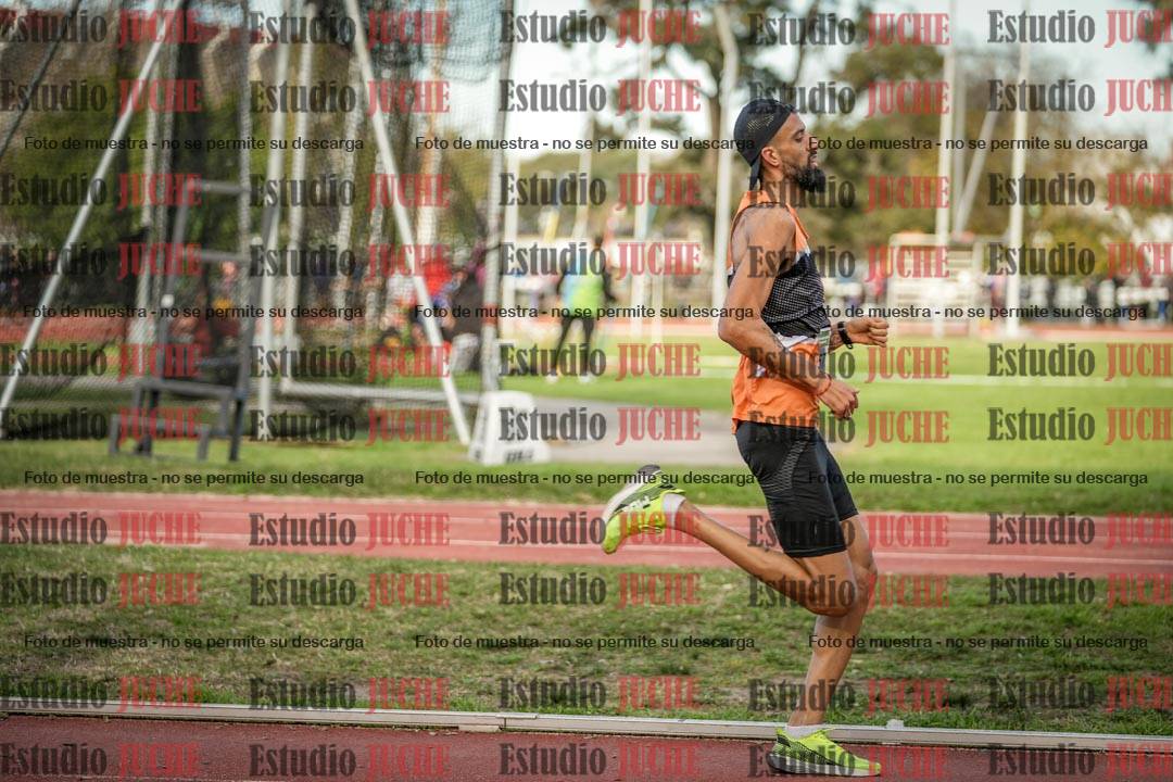 Fotos de los 3000 m llanos de varones