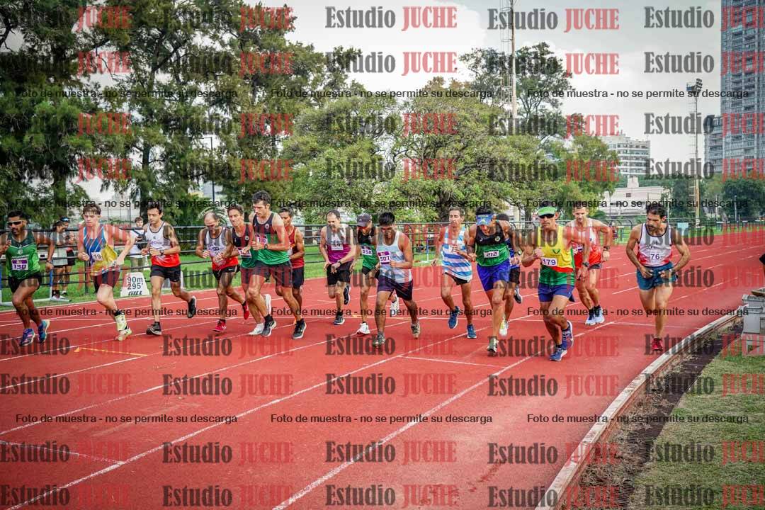 Fotos de los 3000 m llanos de varones