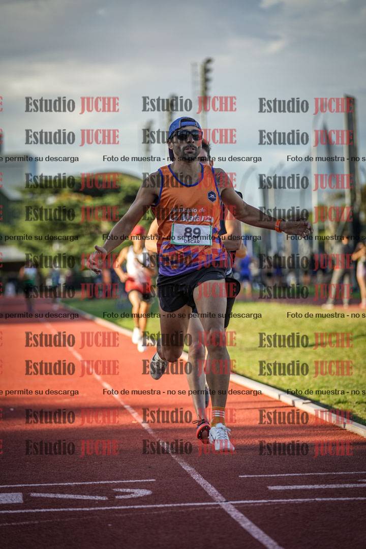 Fotos de los 1500 m llanos de varones