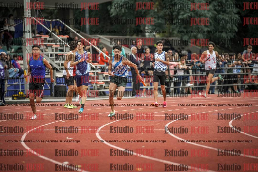 Fotos de las postas 4x400 m llanos de varones