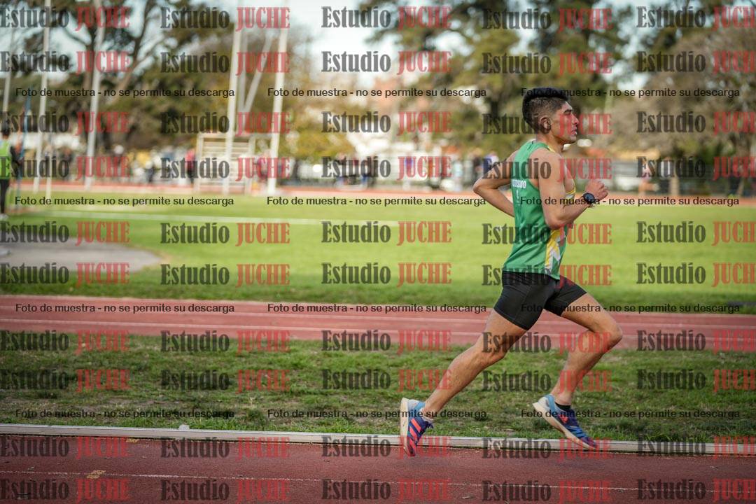 Fotos de los 3000 m llanos de varones